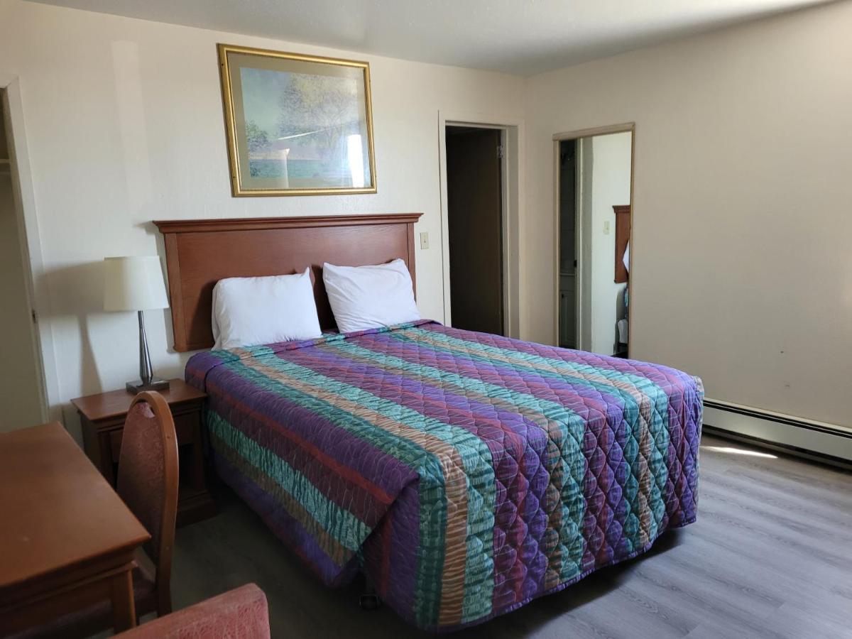 Canadiana Motel Sudbury Kültér fotó